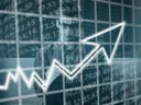 US credit card debt passes one trillion dollars